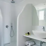 Acroterra Rosa Luxury & Akrotírion