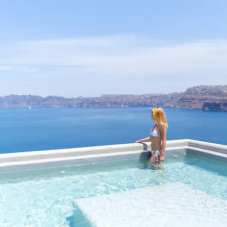 Acroterra Rosa Luxury Suites&spa Hotel