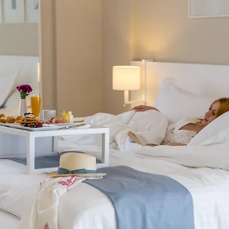 Acroterra Rosa Luxury Suites&spa 5*