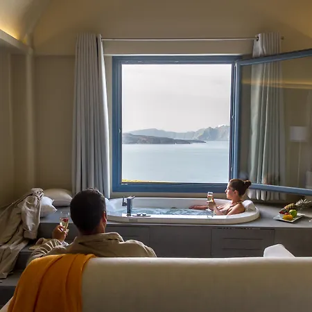 Acroterra Rosa Luxury Suites&spa Hotel