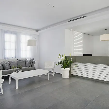 Acroterra Rosa Luxury Suites&spa Hotel