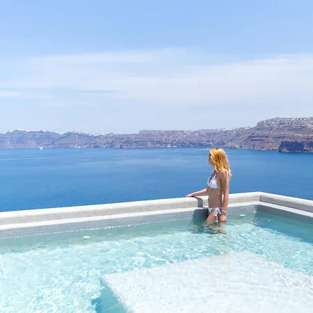 Acroterra Rosa Luxury & 5* Akrotírion