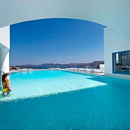Acroterra Rosa Luxury & 5* Akrotírion