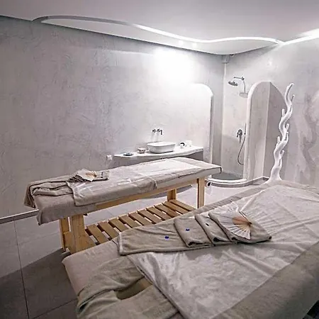 Hotel Acroterra Rosa Luxury & Akrotírion