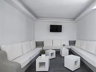 Acroterra Rosa Luxury & מלון Akrotírion