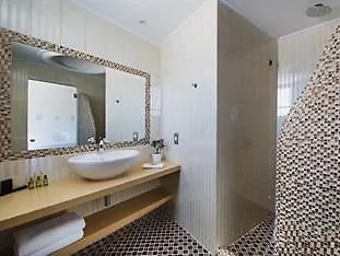 Acroterra Rosa Luxury & Hotel Akrotírion