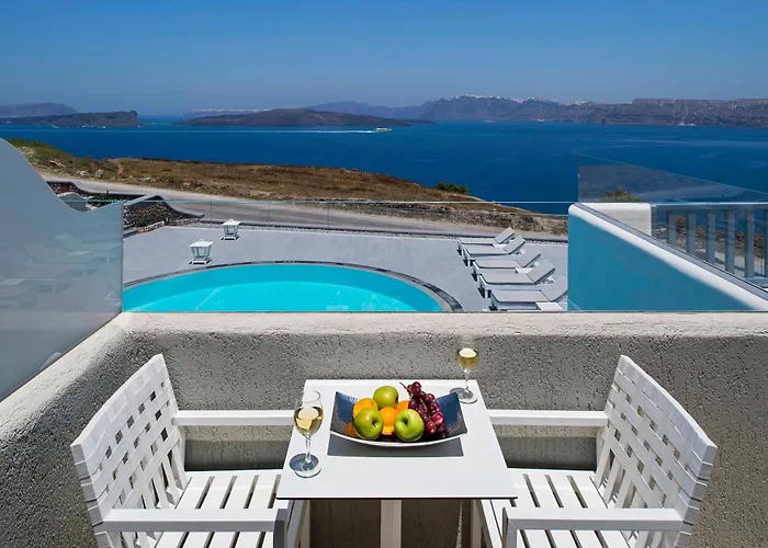 Acroterra Rosa Luxury & Hotel