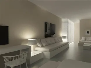 Acroterra Rosa Luxury & 5* Akrotírion