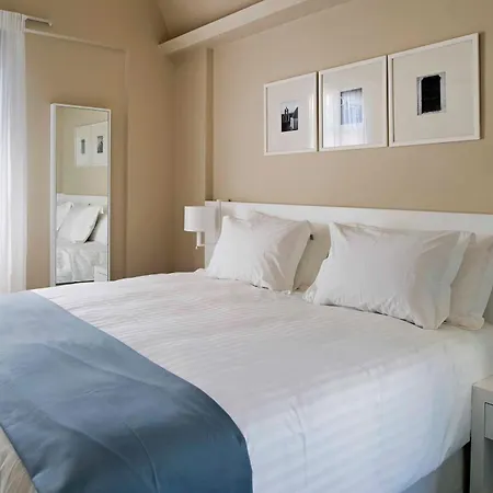 Acroterra Rosa Luxury & Hotel