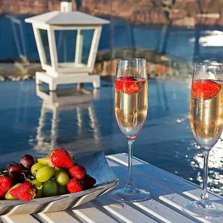 Hotel Acroterra Rosa Luxury & Akrotírion