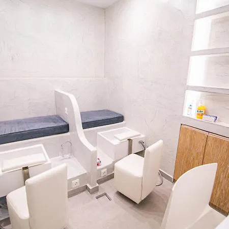 Acroterra Rosa Luxury &