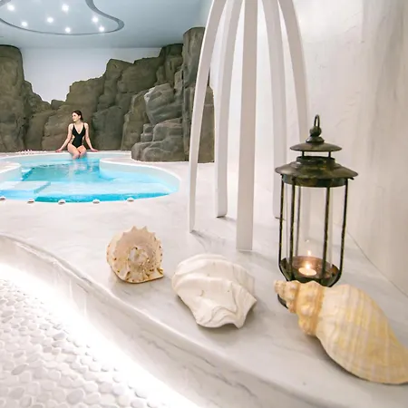 Acroterra Rosa Luxury & Отель 5*