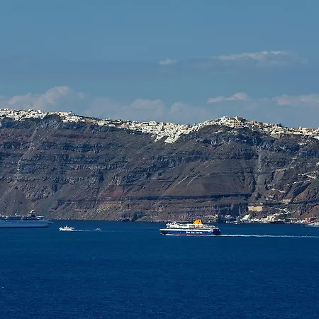 Acroterra Rosa Luxury & 5* Akrotírion