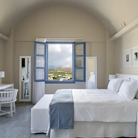 Acroterra Rosa Luxury & Hotel