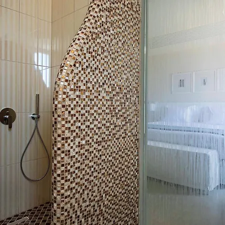 Acroterra Rosa Luxury & 5*