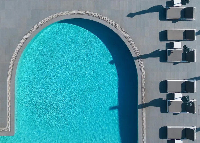 Acroterra Rosa Luxury & Hotel Akrotírion